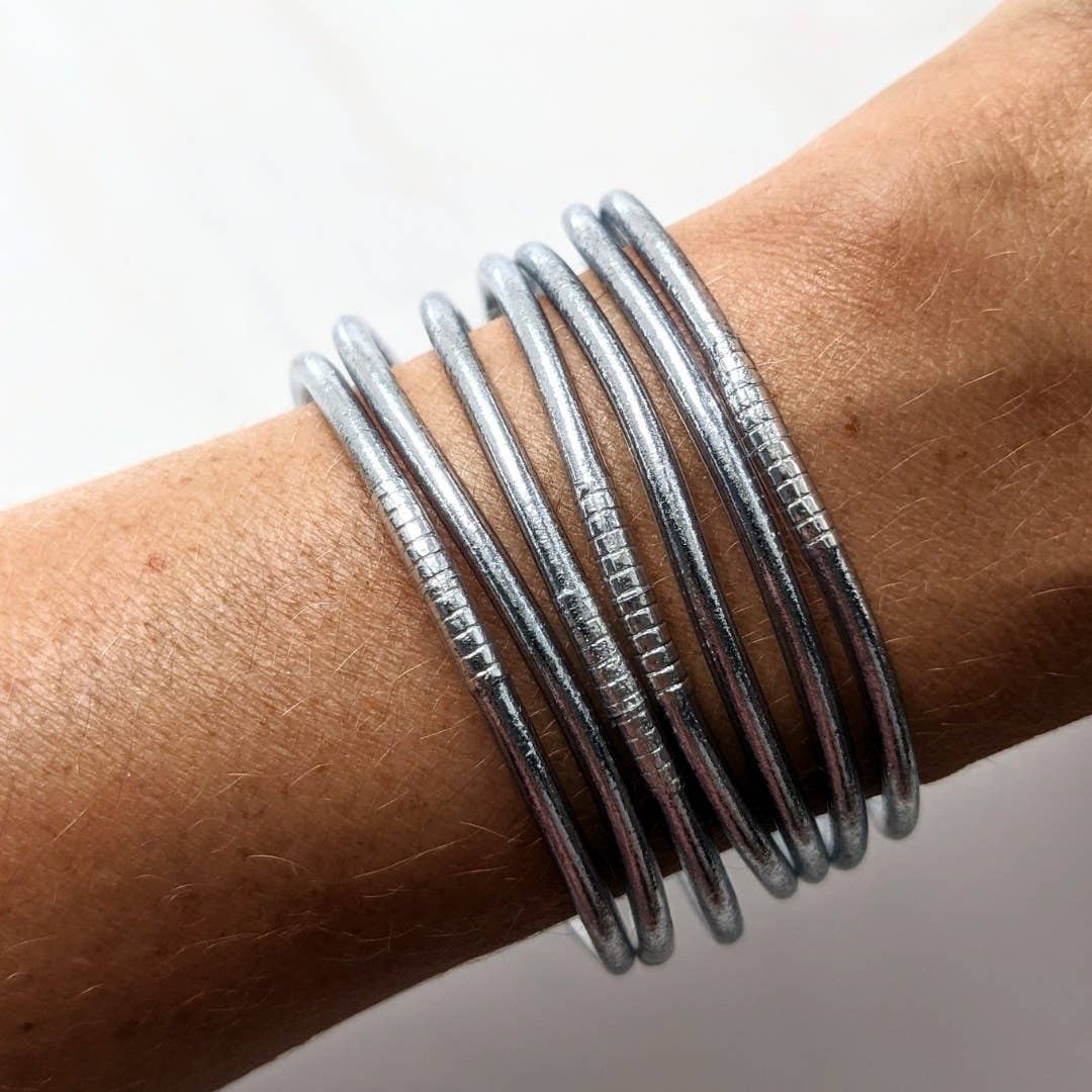 Thin Buddhist bangle - silver