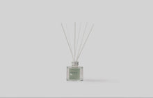Load image into Gallery viewer, Christmas Fir Eco Friendly Reed Diffuser
