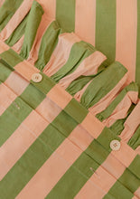 Load image into Gallery viewer, Pair of Cotton Pillowcases in Green Stripe
