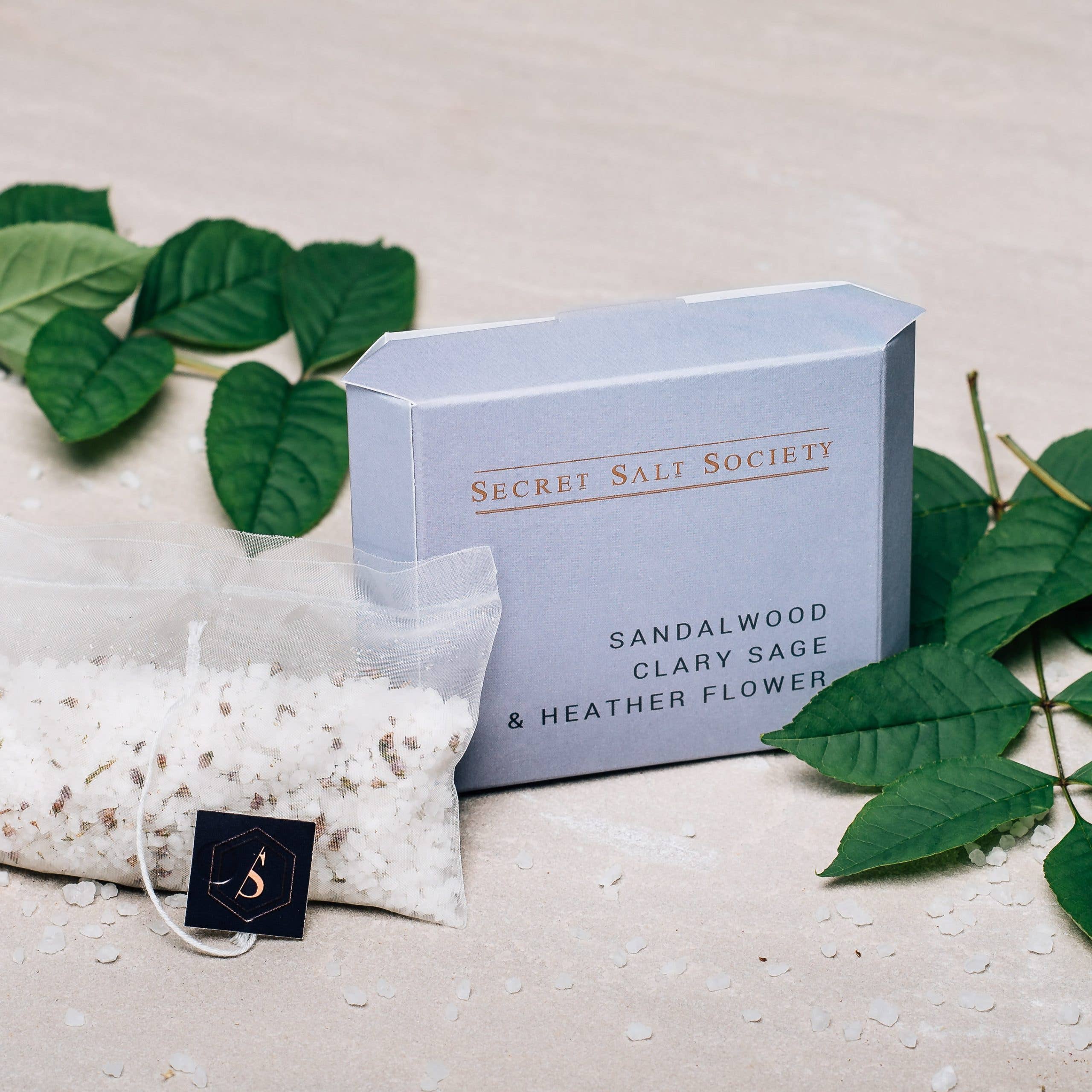 Sandalwood, Clary Sage And Heather Flower Mineral Bath