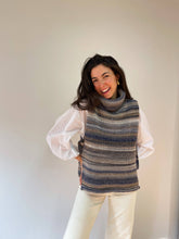 Load image into Gallery viewer, Mia Blue tabard
