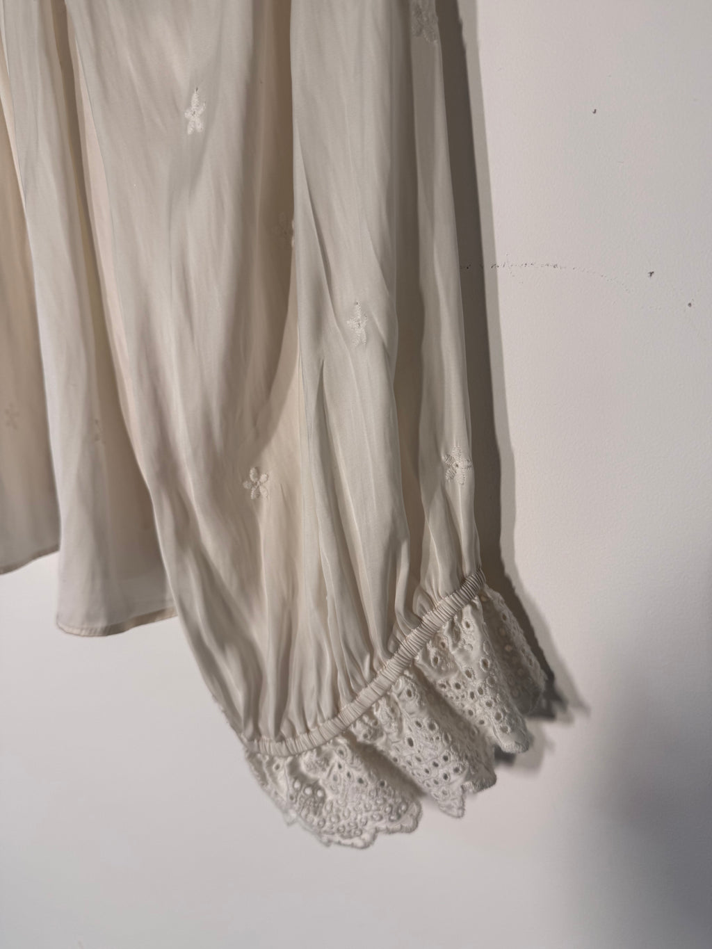 Ulla Johnson Ditzy Floral Embroidered Blouse - 40