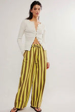 Load image into Gallery viewer, damson madder yellow/chocolate rafe stripe jeans, Size 12
