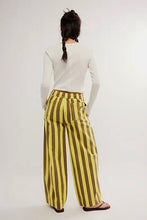 Load image into Gallery viewer, damson madder yellow/chocolate rafe stripe jeans, Size 12
