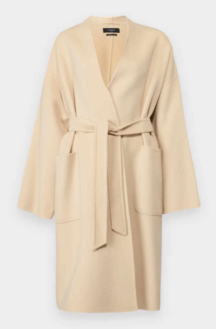 Weekend maxmara Cream Belted coat, Size 10