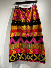 Load image into Gallery viewer, Multicoloured Patterned quilted satin skirt, Size 8/10
