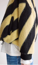 Load image into Gallery viewer, Bellerose Black Patterned bomber, Size XS
