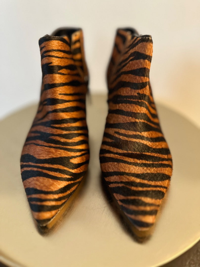 carvela tan tiger print ankle boots, Size 39