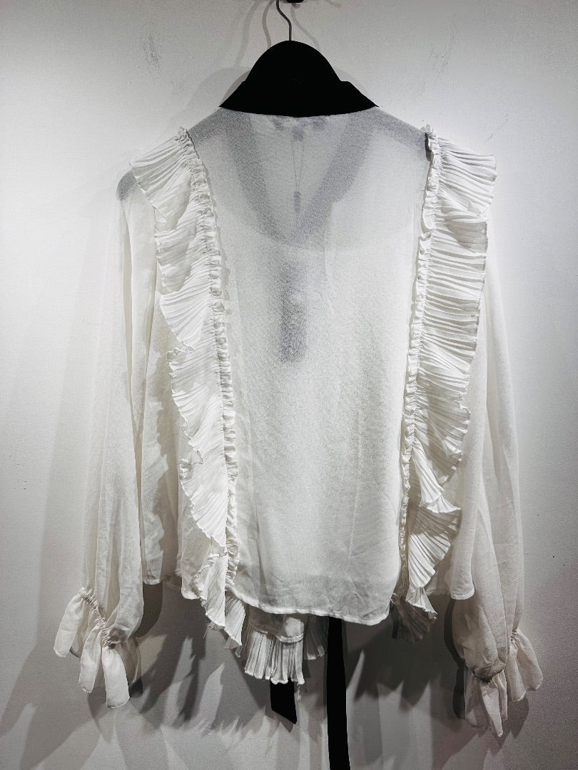 beulah white ruffle shirt with tie, Size large