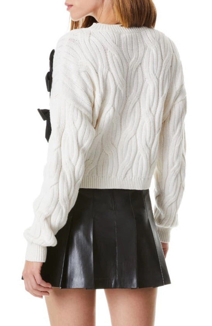 Alice & Olivia cream beau cableknit sweater, Size medium