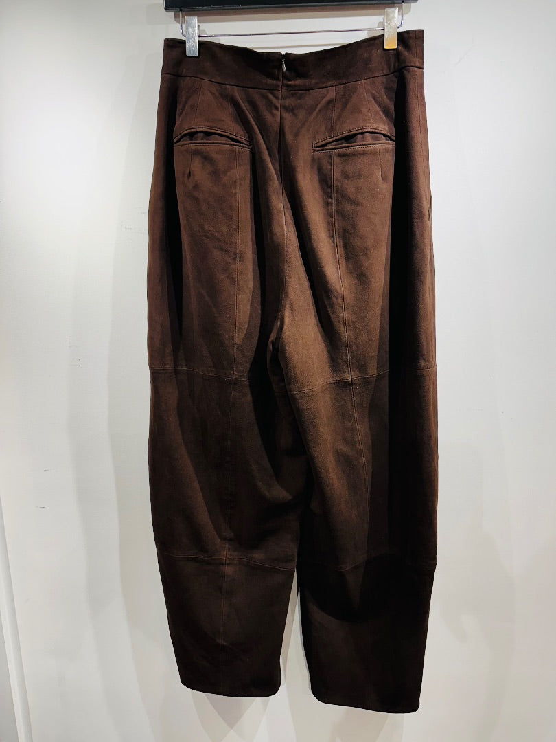 zara chocolate suede barrel leg trousers, Size medium