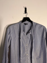 Load image into Gallery viewer, Theory Navy striped tie neck shirt, Size Large
