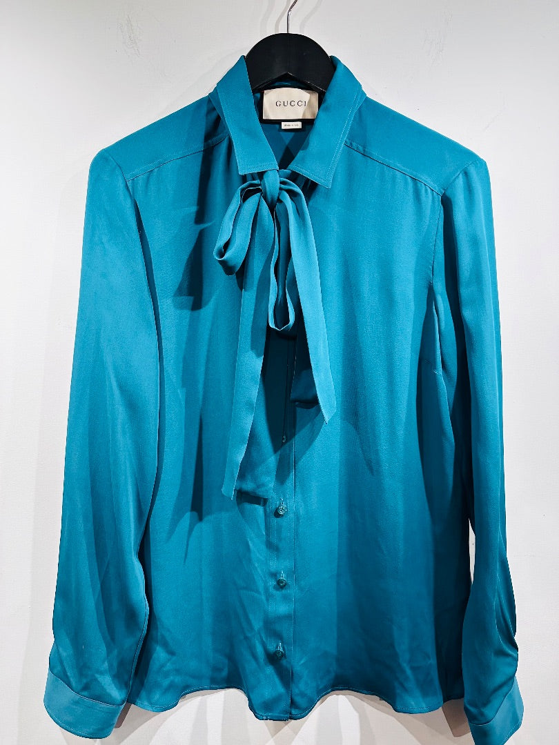 gucci teal silk shirt with tie, Size 46