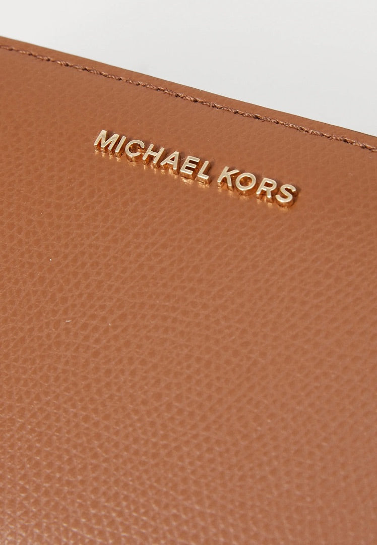 michael kors tan continental leather purse, Size large
