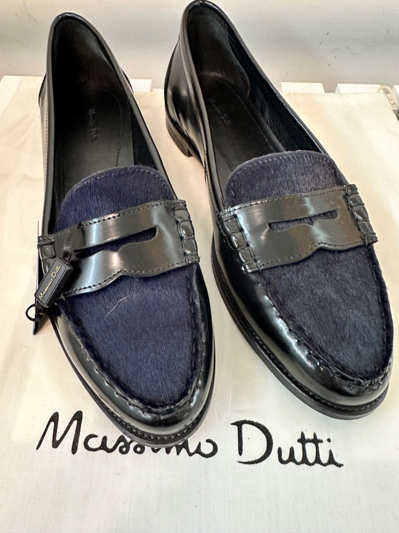 Massimo Dutti Black & navy Pony skin trim loafers, Size 41