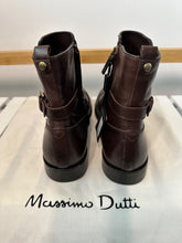 Load image into Gallery viewer, Massimo Dutti Brown Leather Ankle Boots, Size 41
