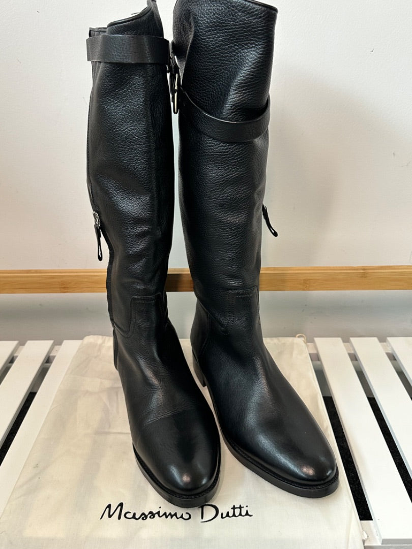 Massimo Dutti Black Leather boots, Size 41
