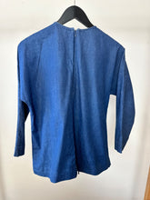 Load image into Gallery viewer, COS Blue Chambray front tie top, Size 38
