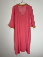 Load image into Gallery viewer, Ambas Italy Pink Bavero Froufrou Tunic, Size 2

