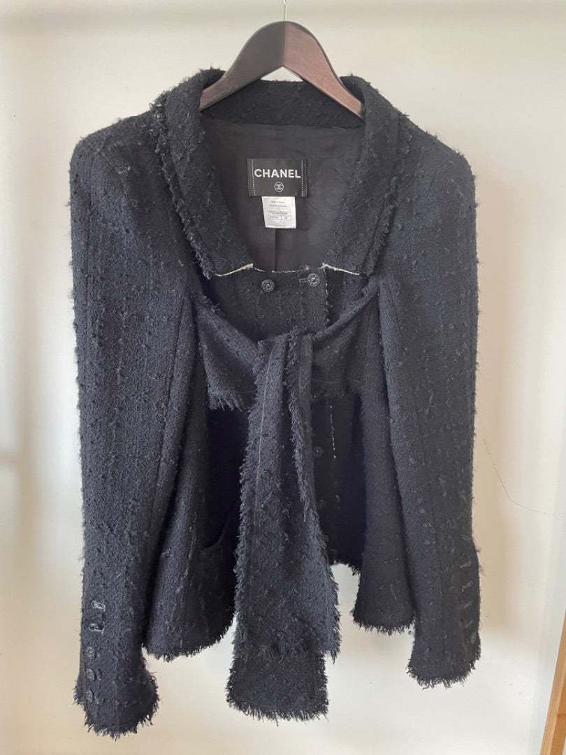 Chanel black Nubby Tweed Jacket, Size 42