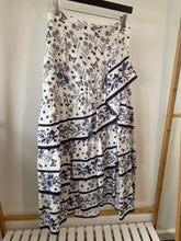 Load image into Gallery viewer, Sandro Cream &amp; navy Floral tiered skirt, Size 6
