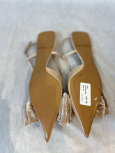 Load image into Gallery viewer, zara beige bow knot flats, Size 39
