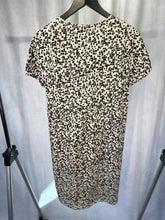 Load image into Gallery viewer, Maxmara Black and taupe Patterned shift dress, Size 12
