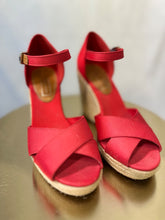 Load image into Gallery viewer, Tommy Hilfiger red raffia criss cross wedges, Size 38
