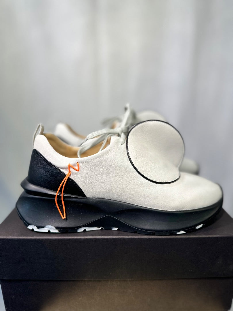 Tracey Neus Ivory Trainers, Size 39