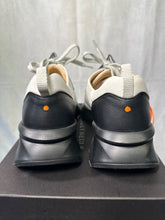Load image into Gallery viewer, Tracey Neus Ivory Trainers, Size 39
