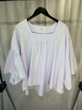 Load image into Gallery viewer, uterque blue fine striped cotton top, Size medium
