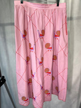 Load image into Gallery viewer, nimo with love pink peacock design midi skirt, Size medium

