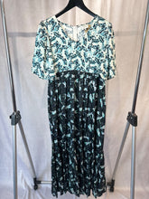 Load image into Gallery viewer, Primrose Park multicoloured Pamela dress, Size small
