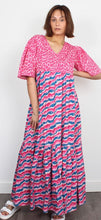 Load image into Gallery viewer, primrose park multicoloured squiggle print dress, Size medium
