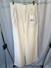 Load image into Gallery viewer, Zara Ivory Linen Trousers, Size M

