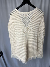 Load image into Gallery viewer, antik batik cream crochet vest top, Size small
