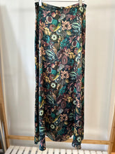 Load image into Gallery viewer, ridley multicoloured silk maxi skirt, Size 8
