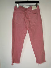 Load image into Gallery viewer, DL1961 pink patti straight high rise jeans, Size 29
