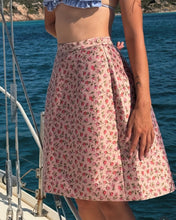 Load image into Gallery viewer, Prada Pink Rosebud skirt, Size 46
