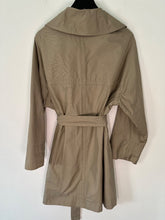 Load image into Gallery viewer, DKNY beige belted trench coat, Size small

