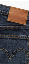 Load image into Gallery viewer, levis blue 501 jeans, Size 28
