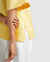 Load image into Gallery viewer, fine day yellow linen shirt, Size xs
