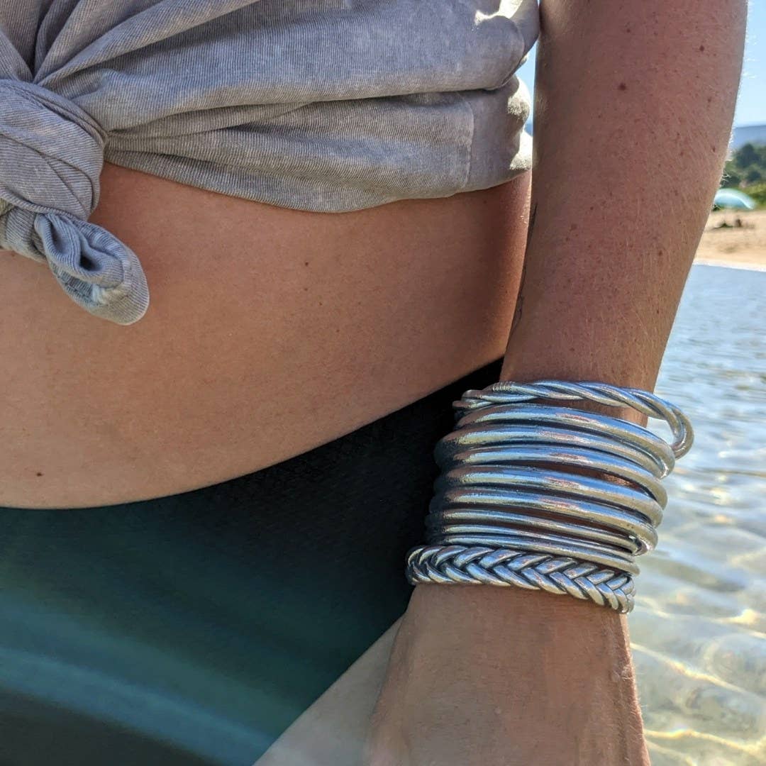 Thin Buddhist bangle - silver