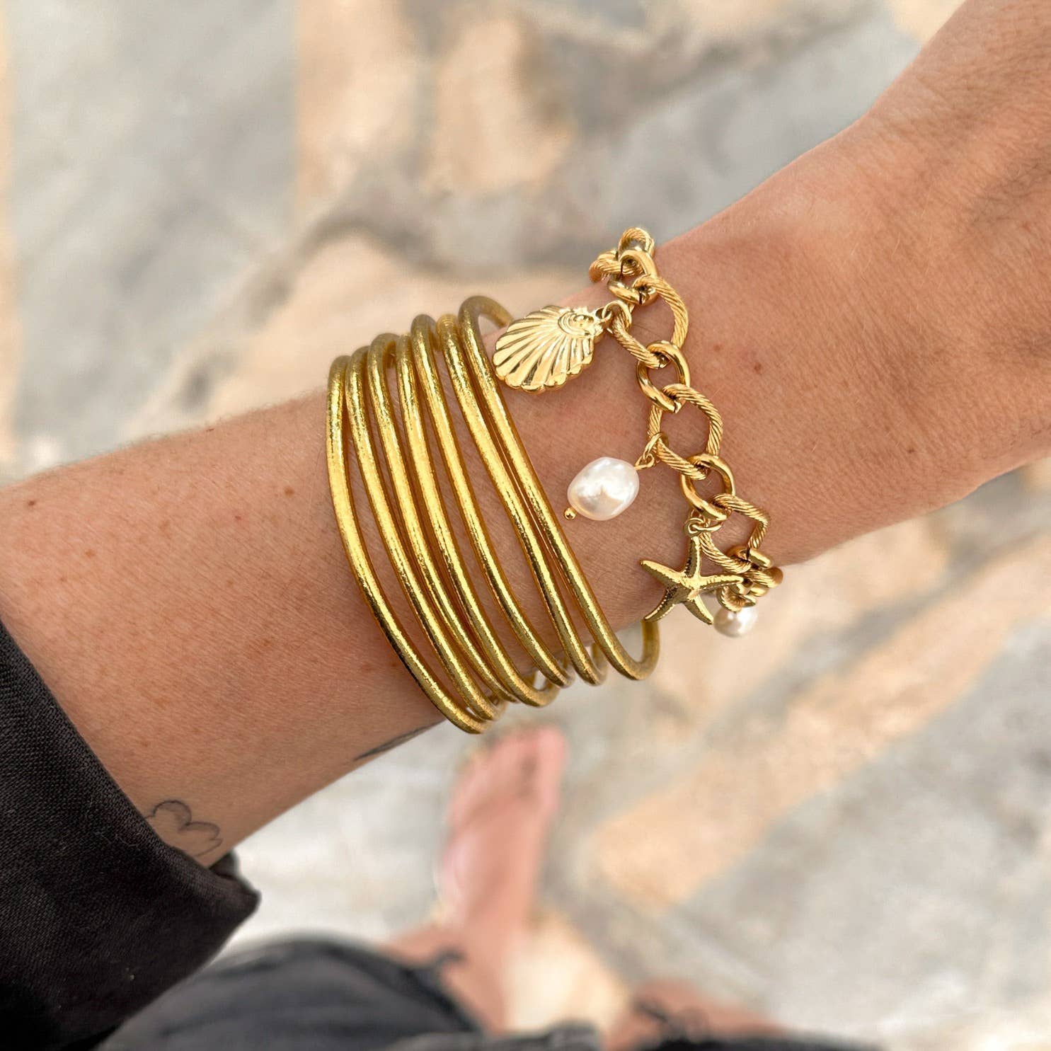 Thin Buddhist bangle - light gold (Best-seller)