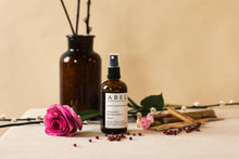 Load image into Gallery viewer, Kynance Room Spray 100ml -Tuberose, Vanilla, Cedarwood
