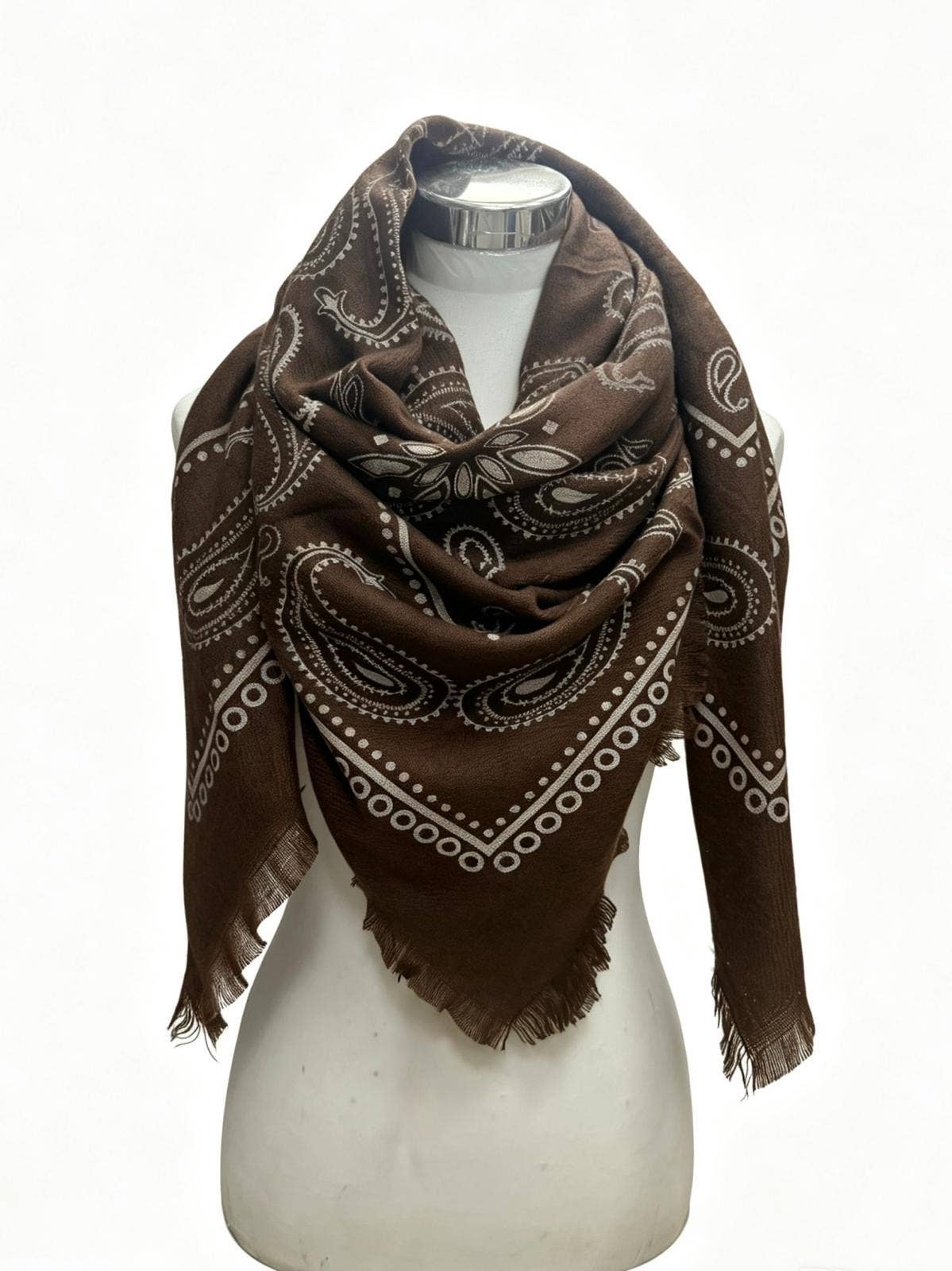 K2 Square wool scarf with paisley pattern