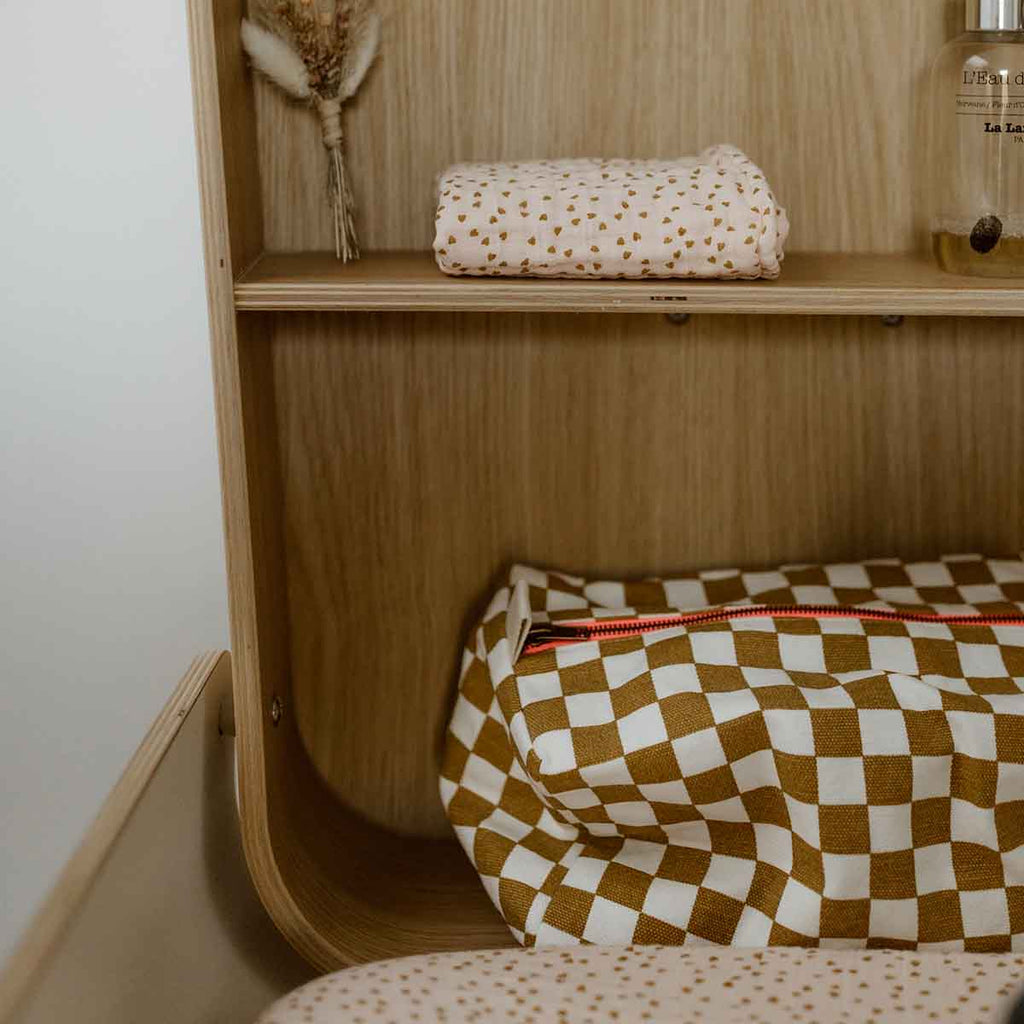 VIC TOILETRY BAG CHECKERBOARD CARAMEL