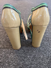 Load image into Gallery viewer, Prada Green Platform patent sandals, Size 39
