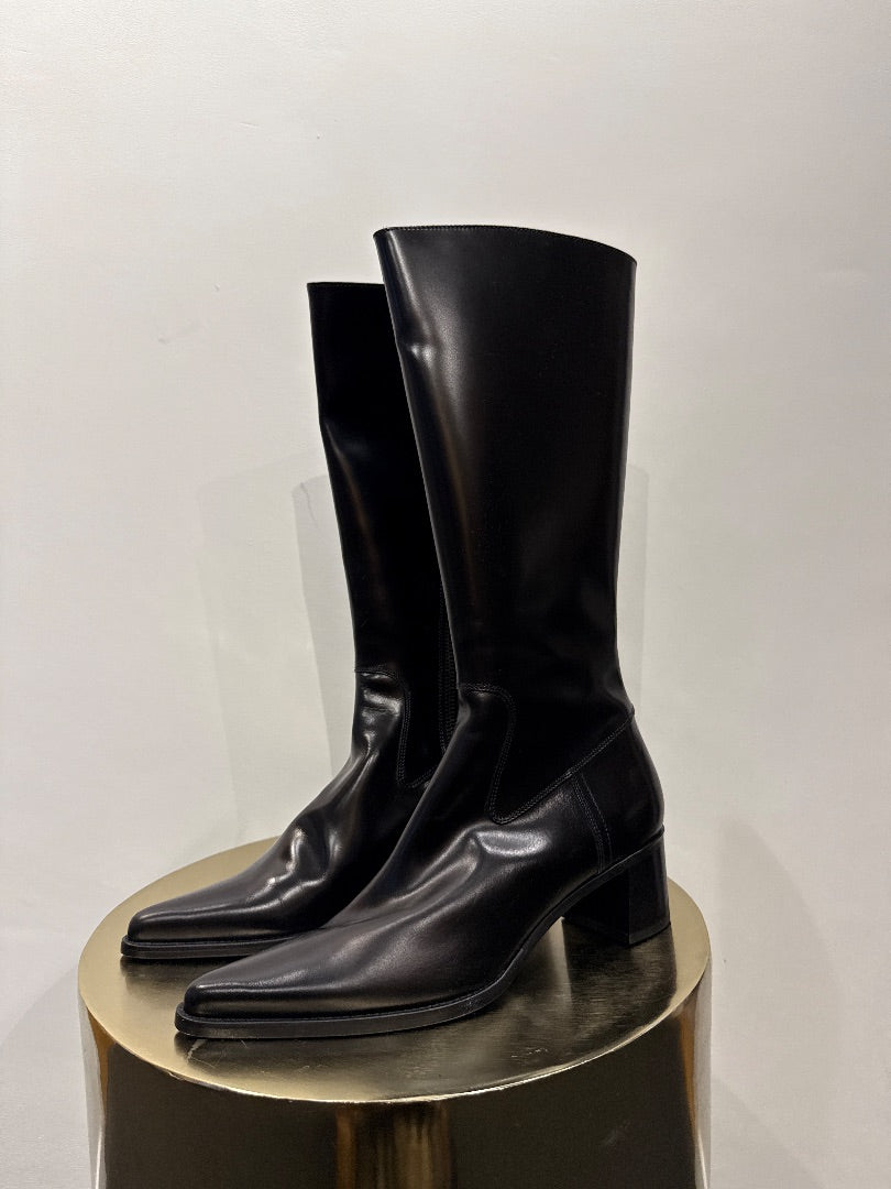 Miu miu Black shiny leather boots, Size 38