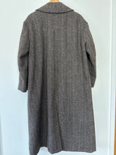 Load image into Gallery viewer, Colenimo Grey Herringbone tweed double breasted coat, Size M
